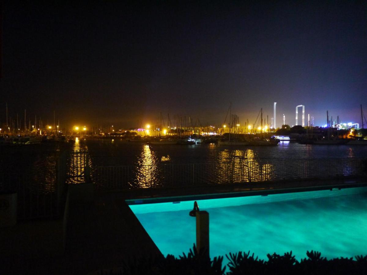 Studio - Les Pieds Dans L'Eau Agreable En Toutes Saisons 4 Couchages - Climatisation - Parking Prive - Piscine Sur Mer - Vue Magnifique Et Rare - Situation Optimum - Les Argonautes - Ile Des Pecheurs - Cap D'Agde Zewnętrze zdjęcie